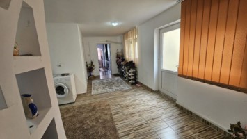 baicoi-casa-pretabila-locuit-firmaactivitati-comerciale-0