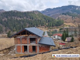 vila-5-camere-teren-9100-mp-in-rucar-satic-arges-1