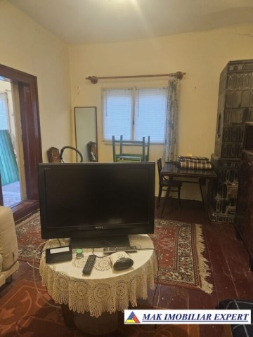 vand-casa-4-camere-teren-1000-mp-in-stalpeni-arges-3