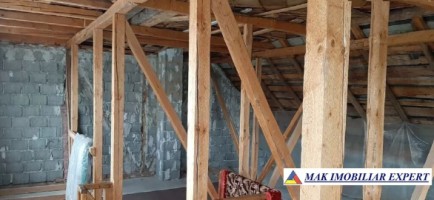 vila-4-camere-teren-524-mp-campulung-22