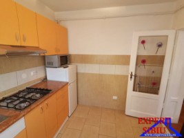 inchiriez-garsoniera-decomandata-renovatazona-garii-1