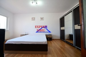 apartament-2-camere-decomandat-de-inchiriat-zona-vasile-aaron-langa-shopping-city-1