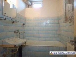 vand-apartament-2-cam-et-3-in-centru-campulung-muscel-arges-4