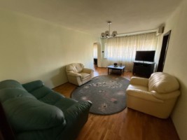 cantacuzino-etaj-casa-din-1980-curte-proprie-330mp-0