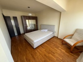 cantacuzino-etaj-casa-din-1980-curte-proprie-330mp-1