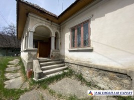 casa-4-camere-1450-mp-in-centru-corbi-arges-1