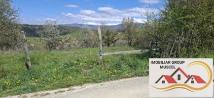 vanzare-teren-intravilan-in-suprafata-de-2943-mp-in-campulung-cu-o-priveliste-panoramica-spre-munti-in-campulung-la-pretul-de-35316-euro-negociabil-1