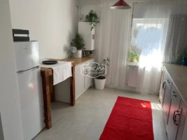 apartament-4-camere-etaj-3-renovat-complet-2