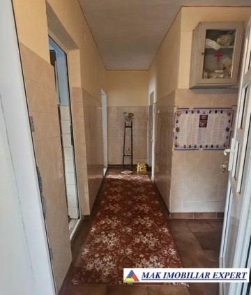 casa-4-camere-teren-5500-mp-in-leresti-arges-11