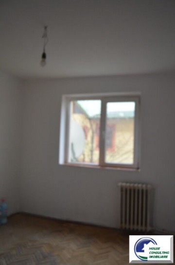 busteniapartament-cu-doua-camere-et-1-4