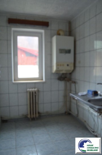 busteniapartament-cu-doua-camere-et-1-5