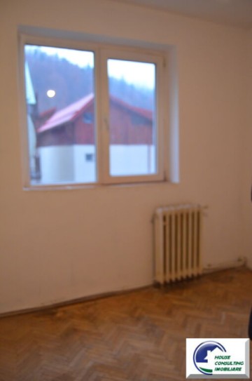 busteniapartament-cu-doua-camere-et-1-10