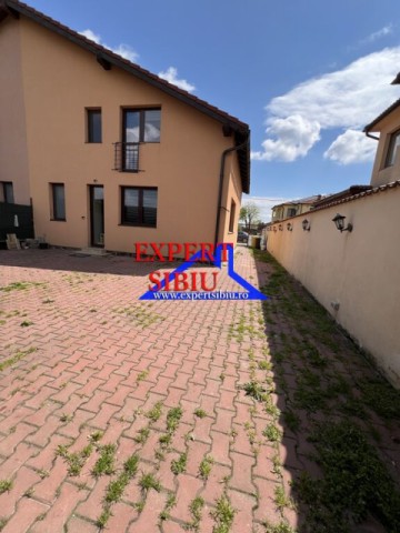 inchiriez-casa-tip-duplex-4-camere-zona-turnisor