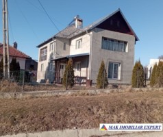 vila-4-camere-teren-2500-mp-in-cretisoara-campulung-arges-1