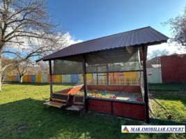 complex-afacere-la-cheie-teren-2550-mp-in-piertosani-domnesti-ag-77