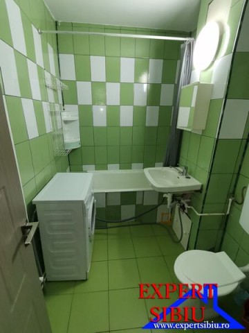 inchiriez-apartament-2-camere-decomandatrenovat-zona-centrala-7