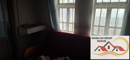 vanzare-casa-in-campulung-intr-o-zona-linistita-cu-3-camere-demolabila-cu-o-suprafata-de-teren-28000-mp-la-pretul-de-47000-de-euro-negociabil-3