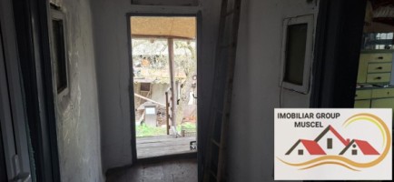 vanzare-casa-in-campulung-intr-o-zona-linistita-cu-3-camere-demolabila-cu-o-suprafata-de-teren-28000-mp-la-pretul-de-47000-de-euro-negociabil-8