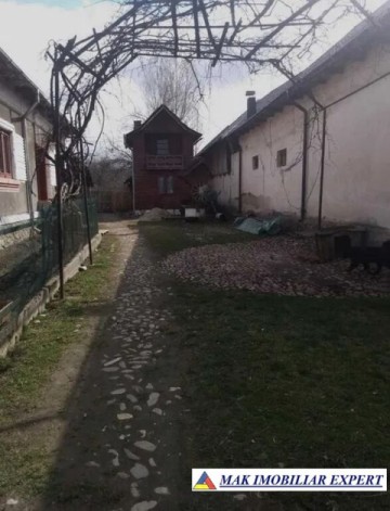 casa-5-camere-teren-4430-mp-pietrosani-domnesti-arges-3