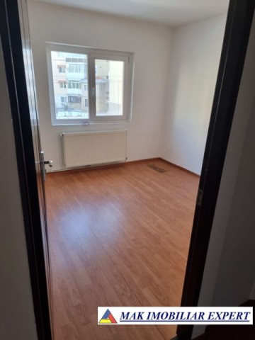 apartament-3-camere-cf-1-et-1-in-grui-campulung-muscel-arges-1