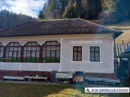 casa-3-camere-teren-675-mp-dambovicioara