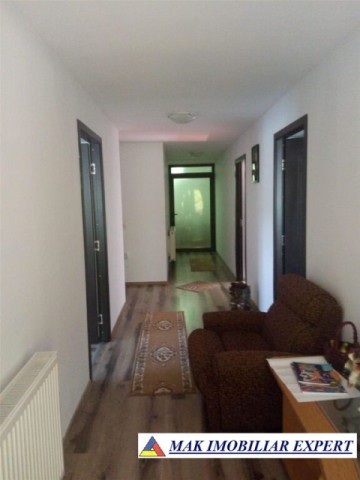 vila-6-camere-teren-1100-mp-in-valea-barbusii-campulung-ag-3