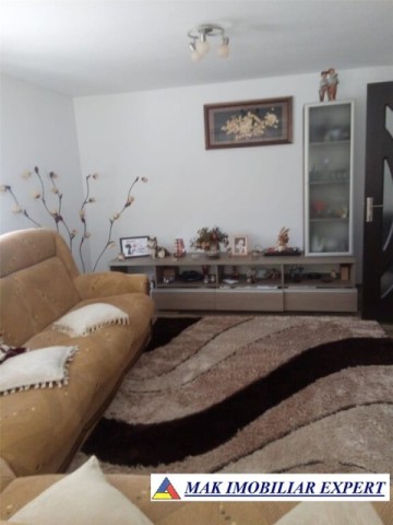 vila-6-camere-teren-1100-mp-in-valea-barbusii-campulung-ag-2