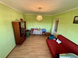 apartament-2-camere-decomandat-etaj-4-zona-tratoria-3
