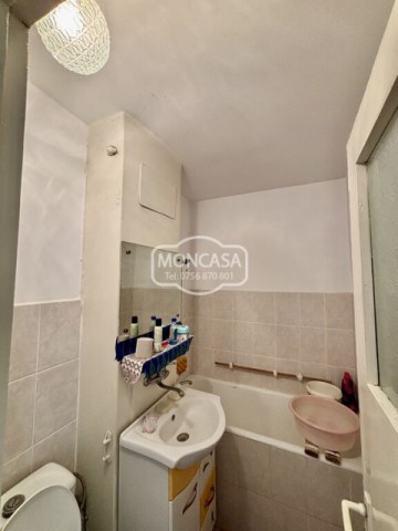 apartament-2-camere-decomandat-etaj-4-zona-tratoria-8