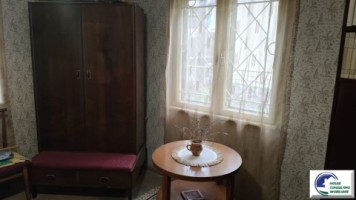 casa-cu-patru-camere-si-teren-situata-in-busteni-4