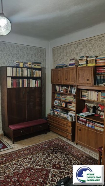 casa-cu-patru-camere-si-teren-situata-in-busteni-6