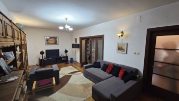 casa-ultracentrala-garaj-ideala-firma-sau-locuinta