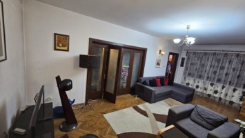 casa-ultracentrala-garaj-ideala-firma-sau-locuinta-3