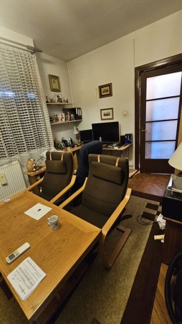 casa-ultracentrala-garaj-ideala-firma-sau-locuinta-5