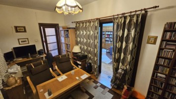 casa-ultracentrala-garaj-ideala-firma-sau-locuinta-7