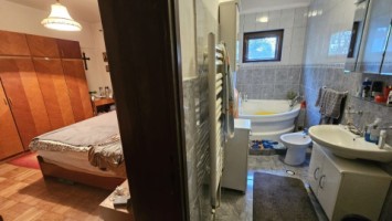 casa-ultracentrala-garaj-ideala-firma-sau-locuinta-12
