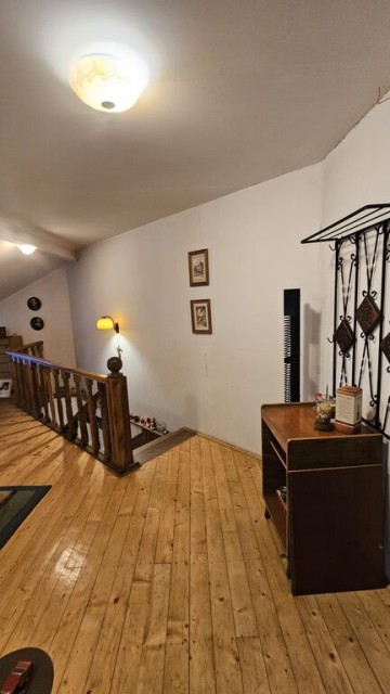 casa-ultracentrala-garaj-ideala-firma-sau-locuinta-38