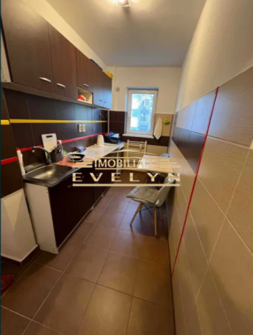 apartament-2-camere-etaj-2-zona-primaverii-scoala-nr12-5