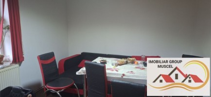 vanzare-casa-ultracentral-in-spatele-hotelmuscel-cu-eaj-avand-4-camere-2-baiterasa-bucatarie-si-beci-la-pretul-de-69000-euro-negociabil-17