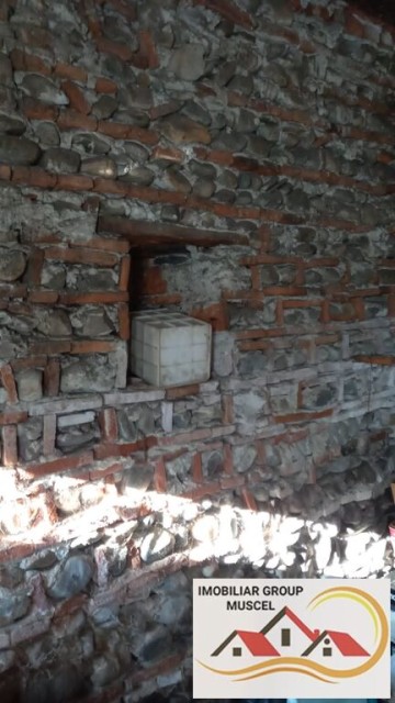 vanzare-casa-ultracentral-in-spatele-hotelmuscel-cu-eaj-avand-4-camere-2-baiterasa-bucatarie-si-beci-la-pretul-de-69000-euro-negociabil-27