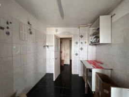 apartament-2-camere-9-mai-balcon-10-mp-centrala-6