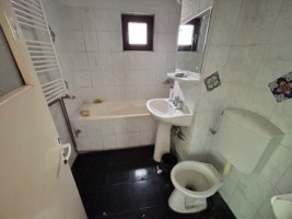 apartament-2-camere-9-mai-balcon-10-mp-centrala-4