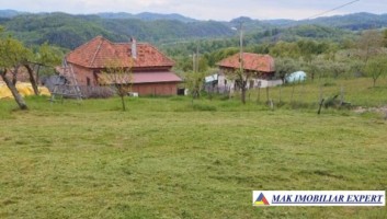 de-vanzare-teren-4400-mp-in-comuna-suici-arges