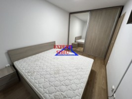 inchiriez-apartament-3-camere-renovat-zona-calea-surii-mici-1
