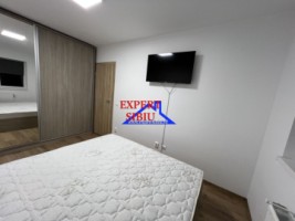 inchiriez-apartament-3-camere-renovat-zona-calea-surii-mici-2
