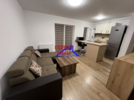 inchiriez-apartament-3-camere-renovat-zona-calea-surii-mici-3