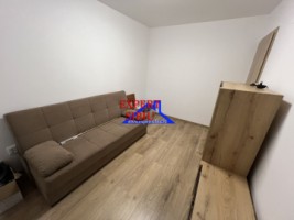inchiriez-apartament-3-camere-renovat-zona-calea-surii-mici-7