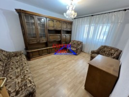 inchiriez-apartament-4-camere-decomandat-zona-vasile-aaron