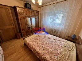 inchiriez-apartament-4-camere-decomandat-zona-vasile-aaron-3