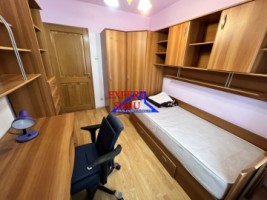 inchiriez-apartament-4-camere-decomandat-zona-vasile-aaron-5